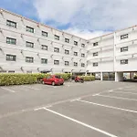 Centre Les Minimes Hotel