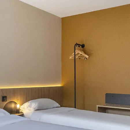 Centre Les Minimes Otel La Rochelle (Charente-Maritime)