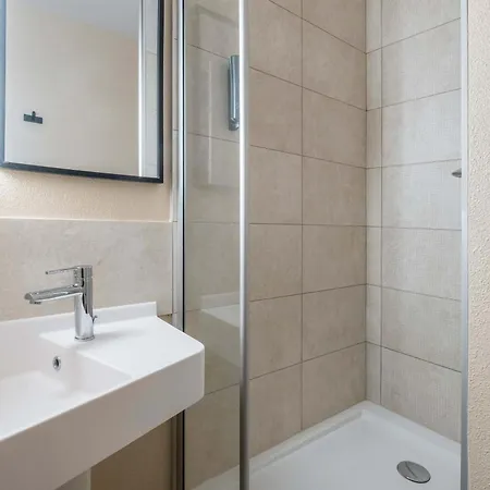 Szálloda Centre Les Minimes La Rochelle