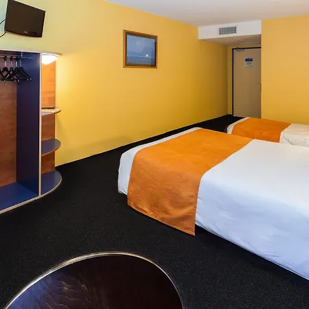 Centre Les Minimes Hotel La Rochelle (Charente-Maritime)
