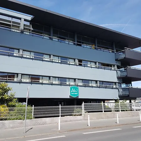 Centre Les Minimes Hotel