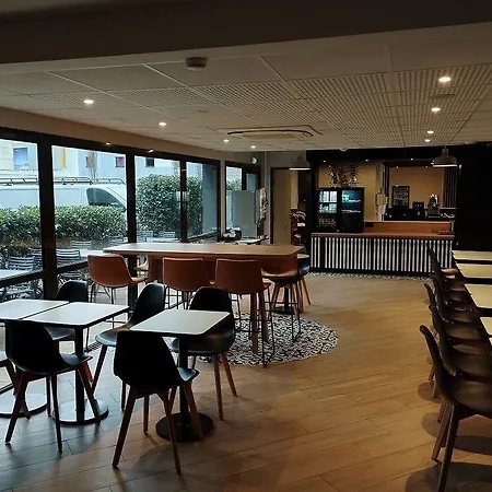 Centre Les Minimes 3*