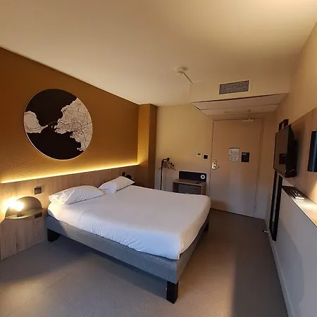 Centre Les Minimes Hotel 3*