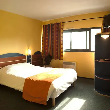 Centre Les Minimes Hotel
